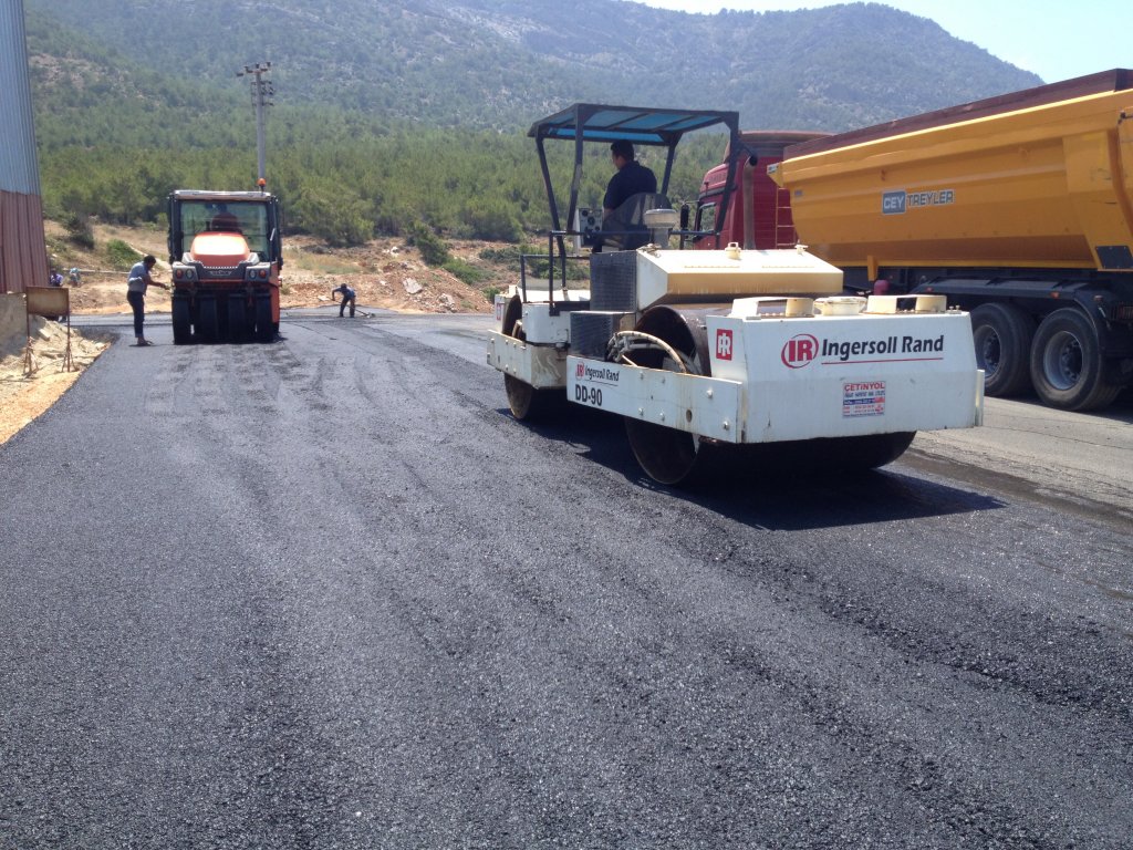 SICAK VE SOĞUK ASFALT SERİM İŞLERİ